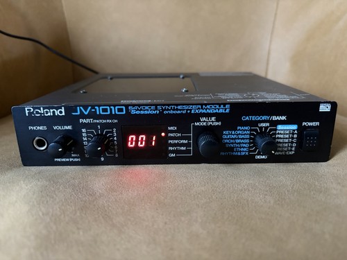 Roland jv1010 vintage - roland,