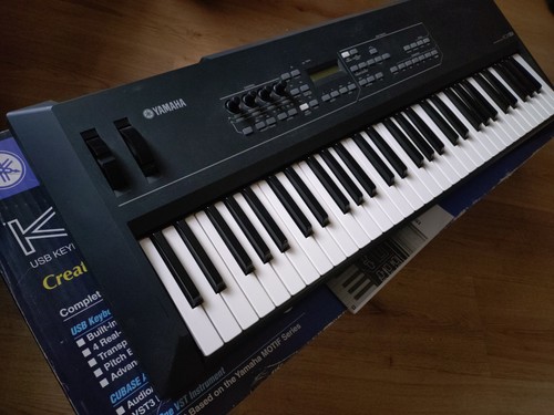 Yamaha professional usb - kx-61,
