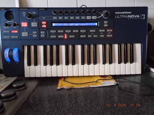 Novation ultranova portable - novation,