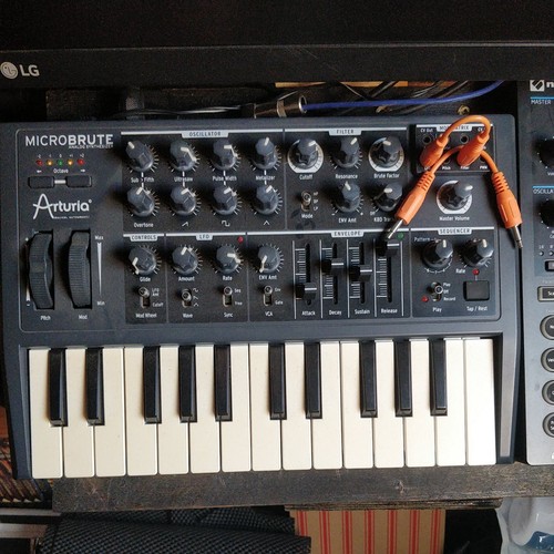 Arturia microbrute monophonic - arturia,