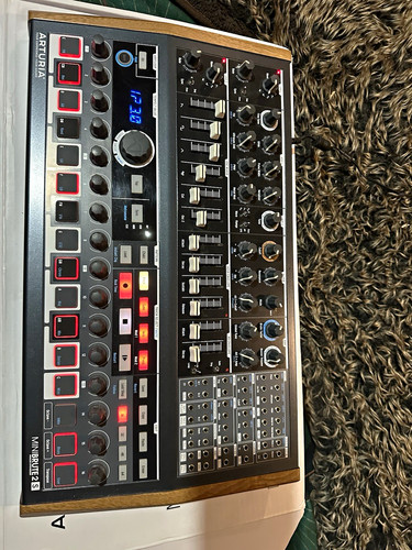 Arturia minibrute analogue - arturia,