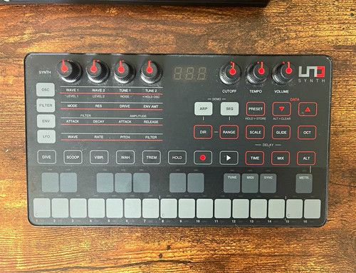 Multimedia uno synth - multimedia,
