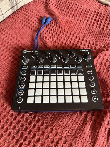 Novation circuit groovebox - circuit,