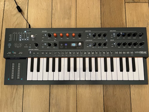 Arturia minifreak polyphonic - arturia,