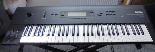 Korg wavestation keyboard mint - keyboard,