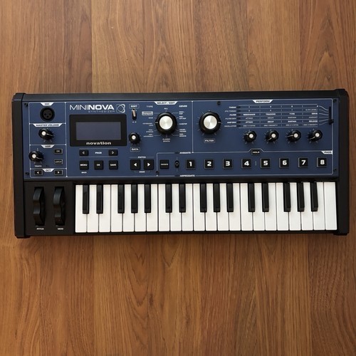 Novation mininova synthesiser - novation,