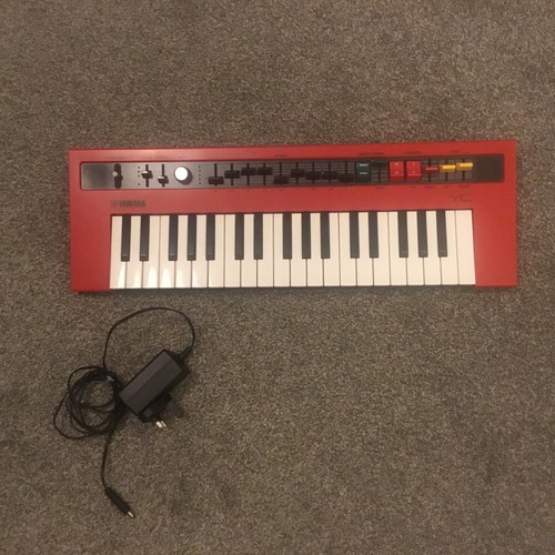 Yamaha reface organ - yc, red