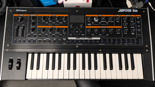 Roland jupiter synthesizer - roland,
