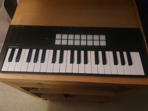 Novation launchkey mini - launchkey,
