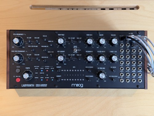 Moog labyrinth parallel - moog,