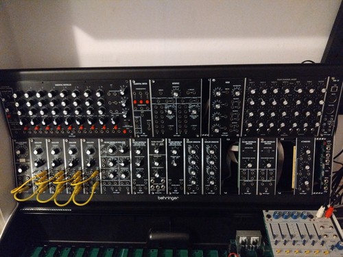 Behringer amsynths system - behringer/amsynths,